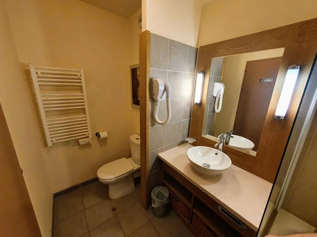 Appartement Premium à Flaine, altitude 1740 m, 8 à 10 personnes, au pied des pistes, piscine, jacuzzi, sauna, hammam et salle de sport 0*, Flaine France
